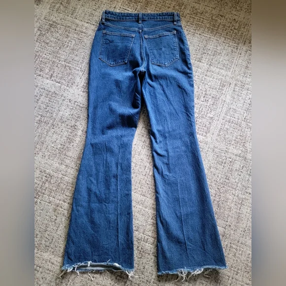 A&F Curve Love The Vintage Flare High Rise Jeans Raw Hem Size 29 Tall - Picture 9 of 15